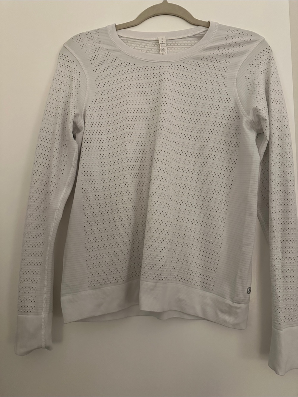 Lululemon Lightweight Perforated Long-Sleeve ExerciseTop - White - size 8